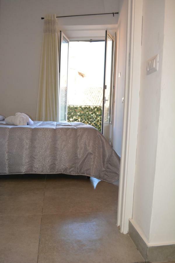 La Petite Suite كاتانيا المظهر الخارجي الصورة